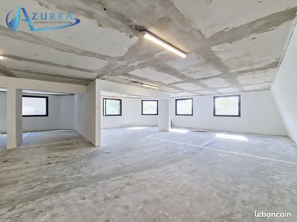 Bureaux 266 m² NICE