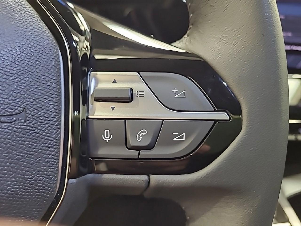 Peugeot 308 sw phev 180 e-eat8 allure pack — photo 18