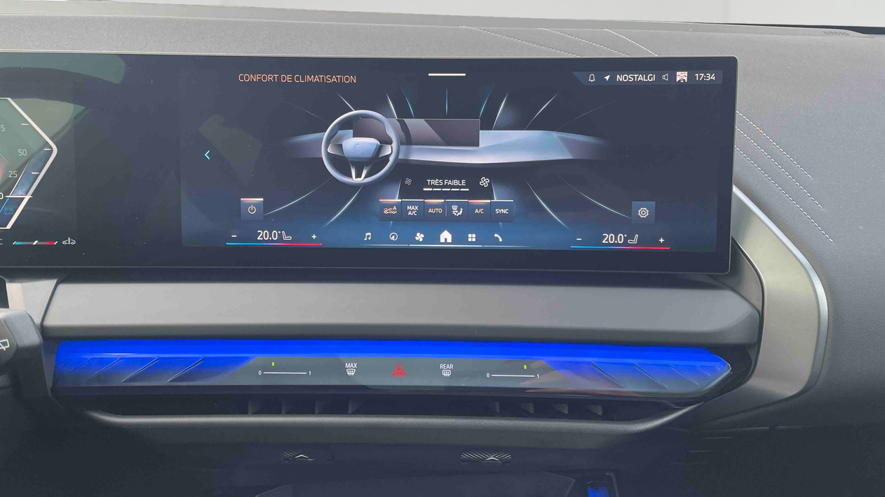 BMW X3 20 xDrive 208 ch BVA8 — photo 27