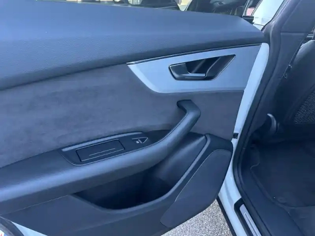 Audi Q8 50 tdi 286 tiptronic 8 quattro — photo 16