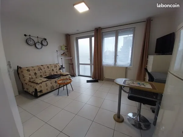 Vente studio meublé
