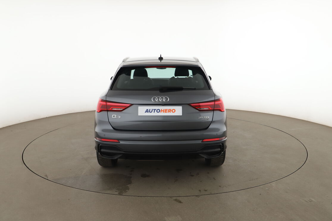 Audi Q3 35 TDI S Line Quattro — photo 4