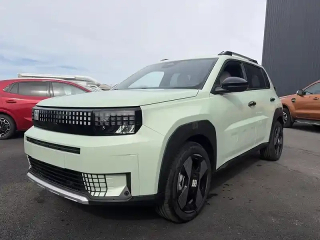 Fiat Panda grande  electrique 113ch la prima