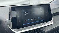 Peugeot 208 1.2 PureTech 75ch S&S Premium — photo 13