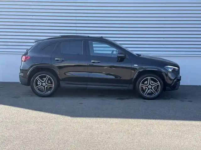 Mercedes Gla 250 e hybrid eq amg line — photo 6