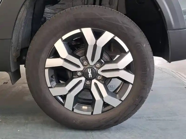 Dacia Duster tce 150 4x2 edc — photo 10
