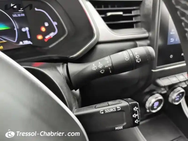 Renault Captur e-tech 145 - 21 intens — photo 18