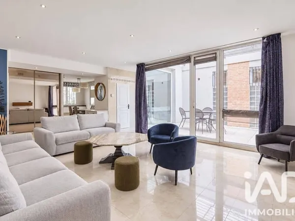 Loft 4 pièces 127 m²