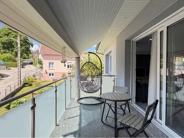 VILLERS-LE-LAC Appartement T6 duplex de 118 m2 avec terrasse, ascenseur avec possibilité de garage