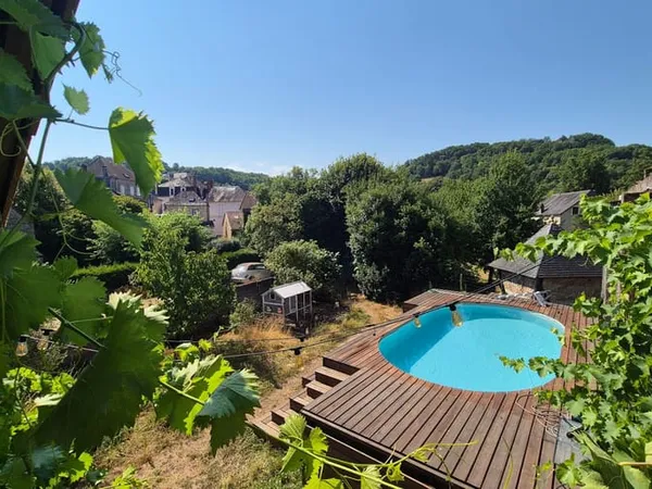 Maison 5 pièces 180 m²