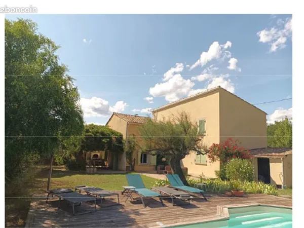 Propriété de 183 m²+ terrain de 4 343 m²