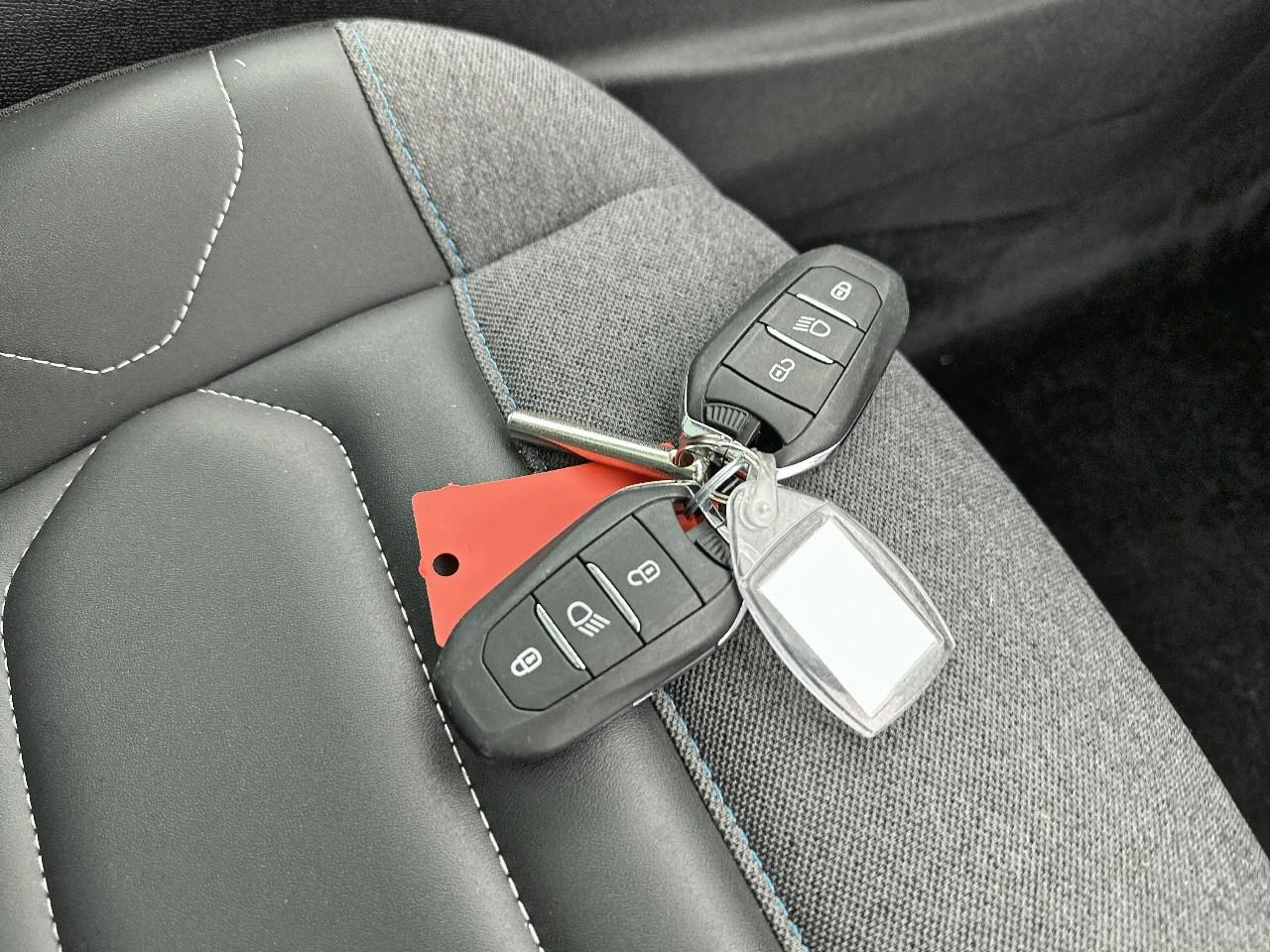 Citroën C4 puretech 130 eat8 max — photo 37