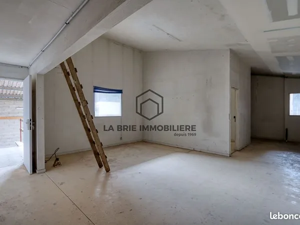 Bureaux, entrepôt 500 m² Draveil
