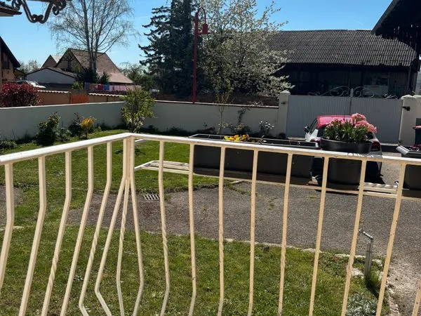 Sainte croix en plaine maison jardin au calme