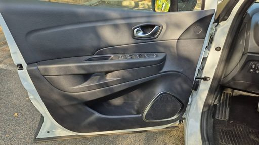 Renault Captur 1.2 TCe 120 Energy EDC - Intens – 2017 – 97052 km – Essence – Boîte Automatique — photo 22
