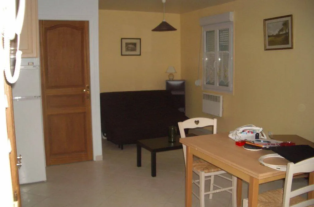 Photo 1