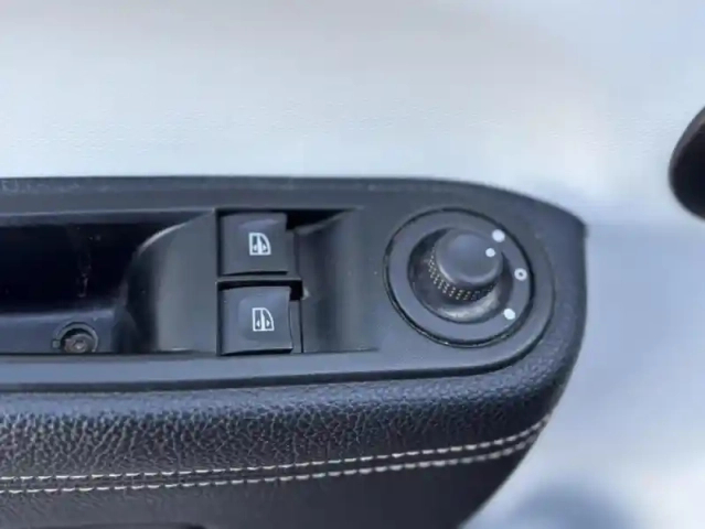 Renault Twingo iii intens tce 95 — photo 44