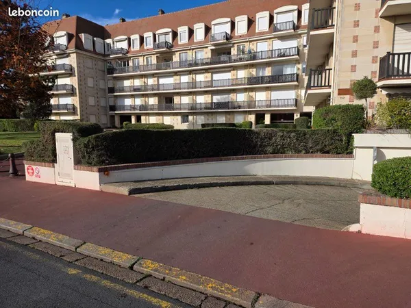 Parking dans résidence de standing