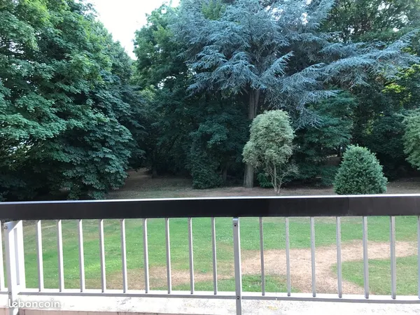 Lille Loos F2 50m2 dans parc proche CHR