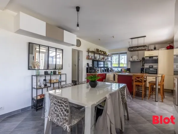 A VENDRE CHEZ BLOT IMMOBILIER - VERN SUR SEICHE - MAISON T4 - 85 M²