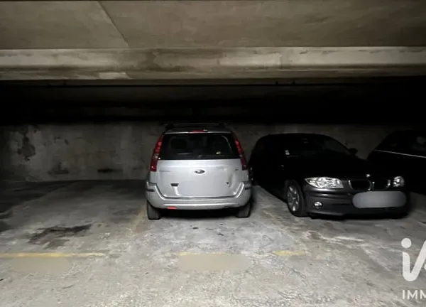 Parking 10 m²