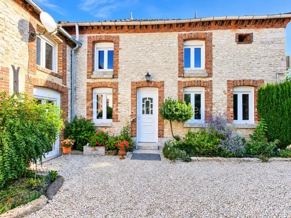 Maison 6 pièces 234 m²