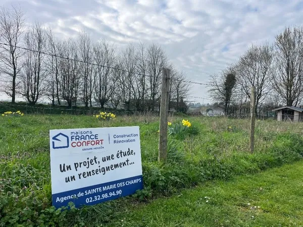 Terrain 701 m²