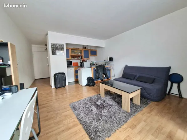 Studio 1 pièce 28 m²