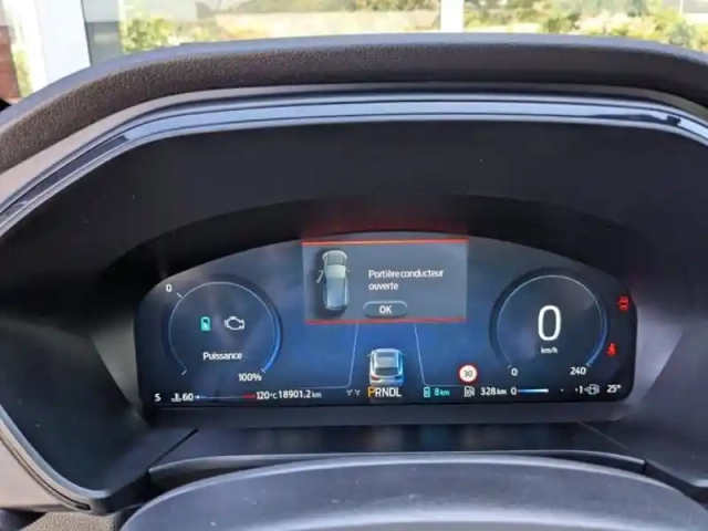 Ford Kuga 2.5 duratec 243ch hybride rechargeable st-line x powershift — photo 11