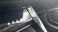 Peugeot 208 e-208 136ch 50 kWh Allure — photo 16