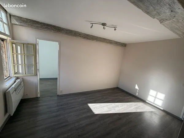 Quartier cathédrale 31m2 2 pièces