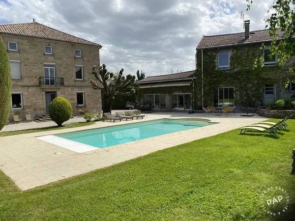 Maison 9 pièces 400 m²