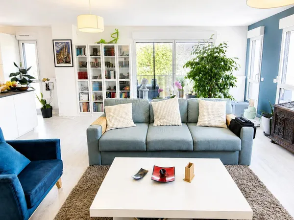 T3/T4 récent, 86 m², ascenseur, 2 balcons, 2 parkings
