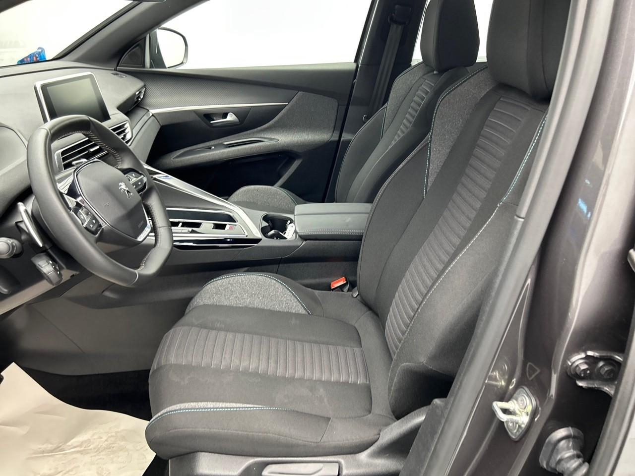Peugeot 5008 hybrid 136 e-dcs6 active pack — photo 10