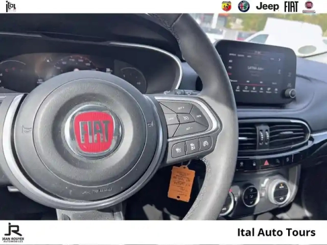 Fiat Tipo cross 1.6 jtd 130ch s/s plus/cross plus my22 — photo 13