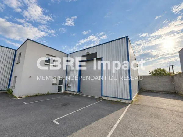 Local d'activité 349 m²