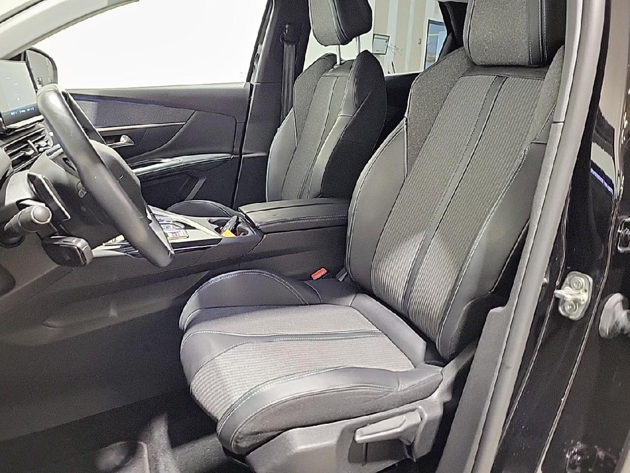 Peugeot 3008 hybrid 225 e-eat8 active pack — photo 10
