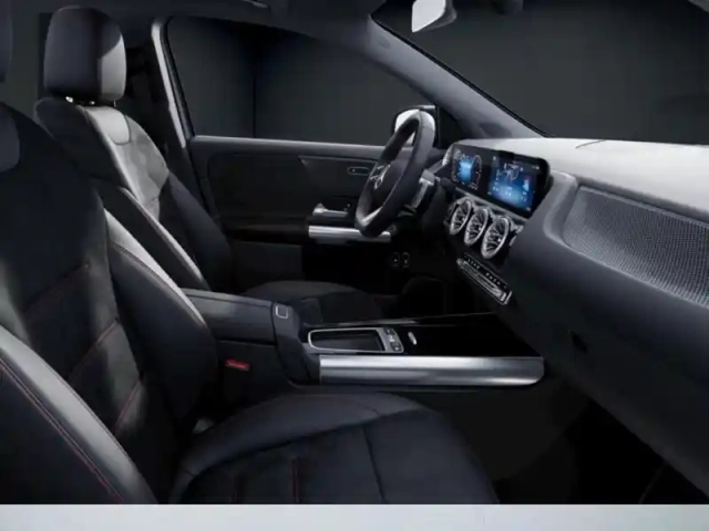Mercedes Gla 250 e hybrid eq amg line — photo 10