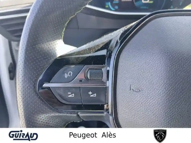 Peugeot 2008 electrique 136 ch — photo 17
