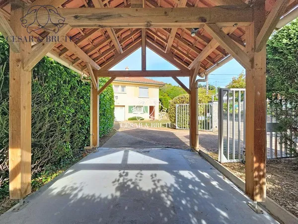 Vends maison - 123 m² - 4 pièces, 3 chambres - Condrieu 69420