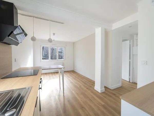 Nantes Monselet - Beau T2 rénovée avec cave
