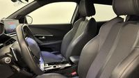 Peugeot 2008 1.2 PureTech 130ch S&S GT EAT8 — photo 12