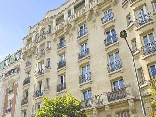 Appartement 5 pièces 104 m²