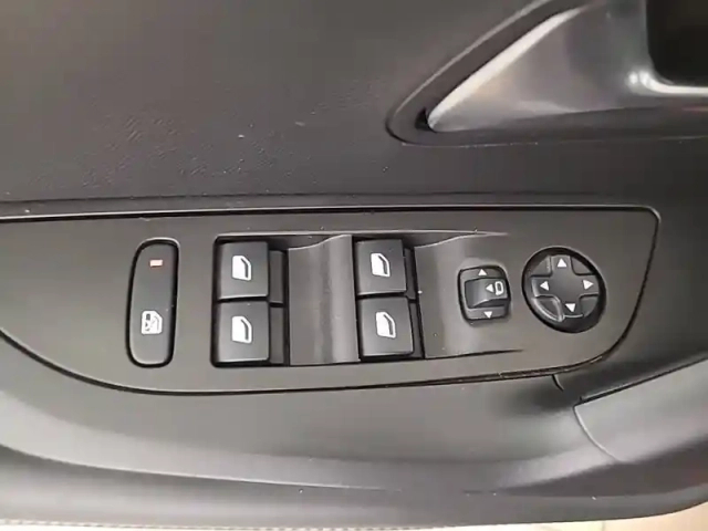 Peugeot 2008 bluehdi 130 s&amp;s eat8 — photo 26