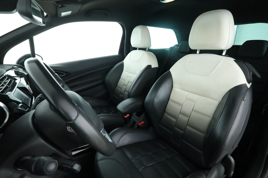 DS Automobiles DS3 1.2 PureTech Ultra Prestige EAT6 — photo 9