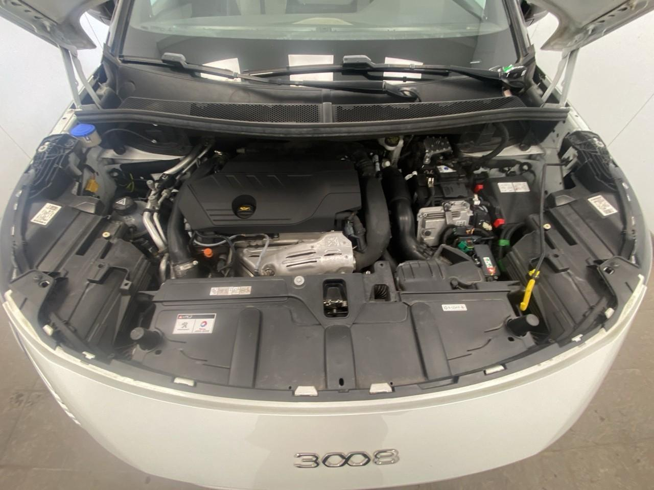 Peugeot 3008 hybrid 225 e-eat8 gt pack — photo 14