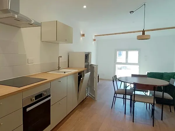 Appartement refait à neuf à louer à Valensole -
