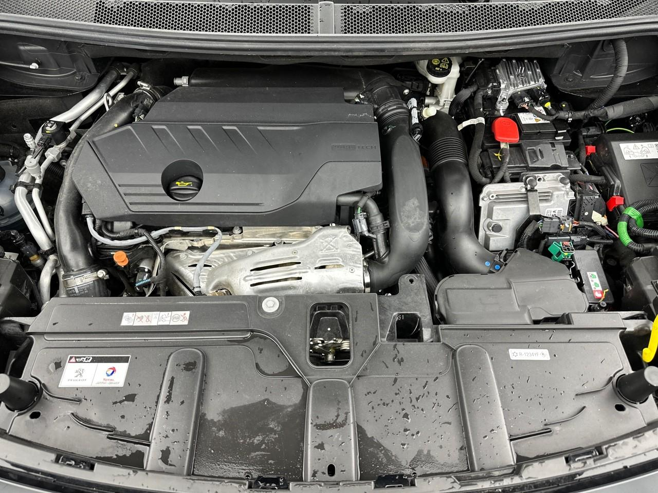 Peugeot 3008 hybrid 225 e-eat8 allure pack — photo 13