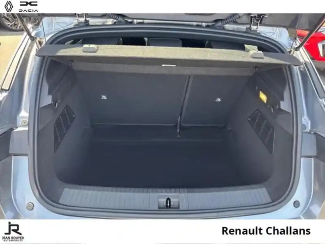 Renault Megane e-tech electric ev60 220ch techno super charge — photo 7