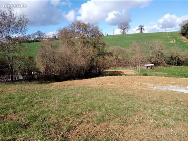 Terrain 842 m² Auch